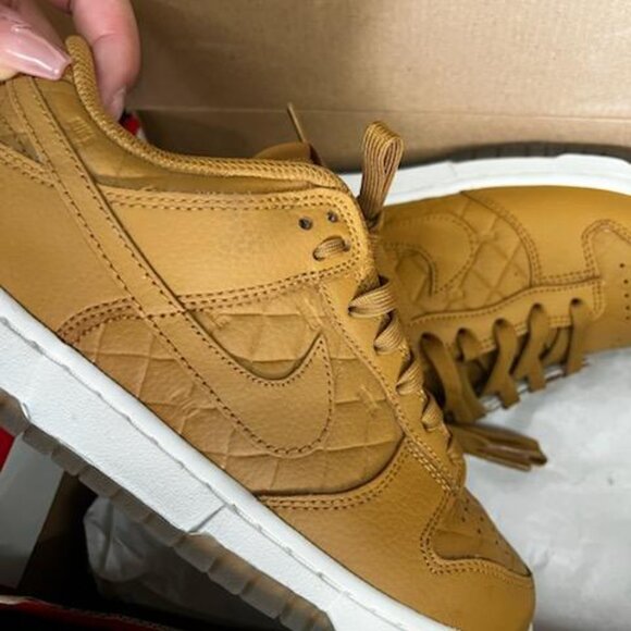 Nike Dunk Low 'Quilted Wheat' Sail Black Women's 7.5 NWT - Picture 8 of 10